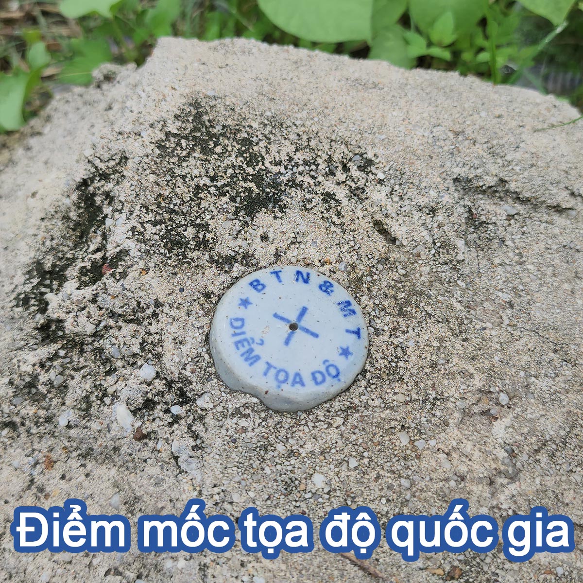 Điểm mốc tọa độ quốc gia.jpg (513 KB)