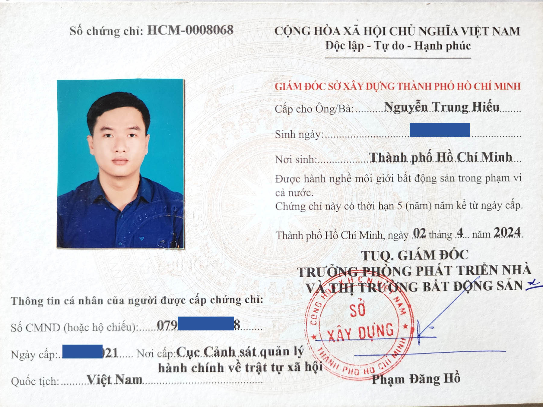 Chứng chỉ h&agrave;nh nghề m&ocirc;i giới bất động sản của BĐS Nguyễn Trung Hiếu.jpg (329 KB)